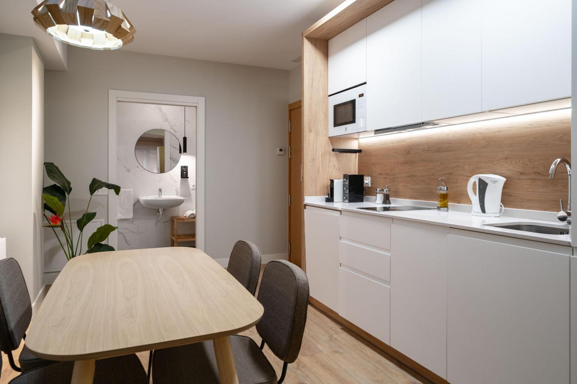 Limehome Bilbao Tristan De Leguizamon Kalea Bagian luar foto